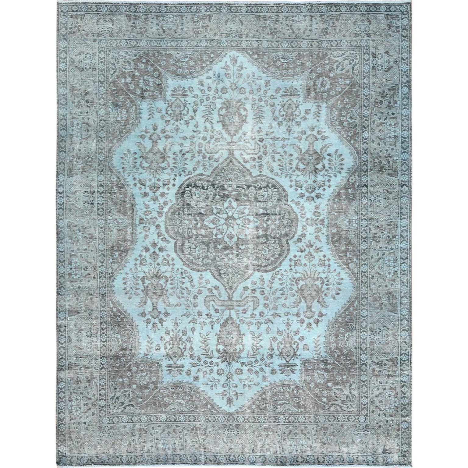 We provide oriental rug cleaning services in Tampa